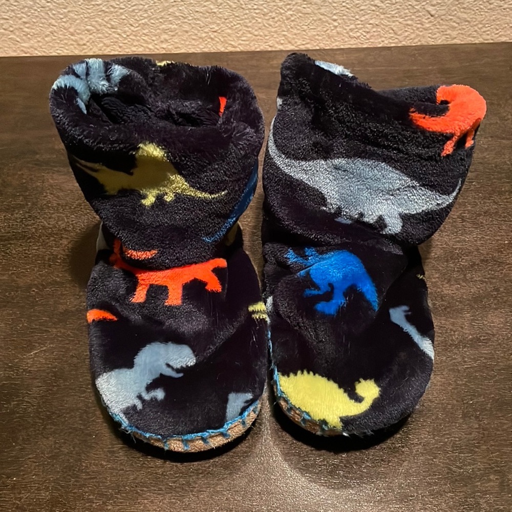 Hatley kid’s slipper